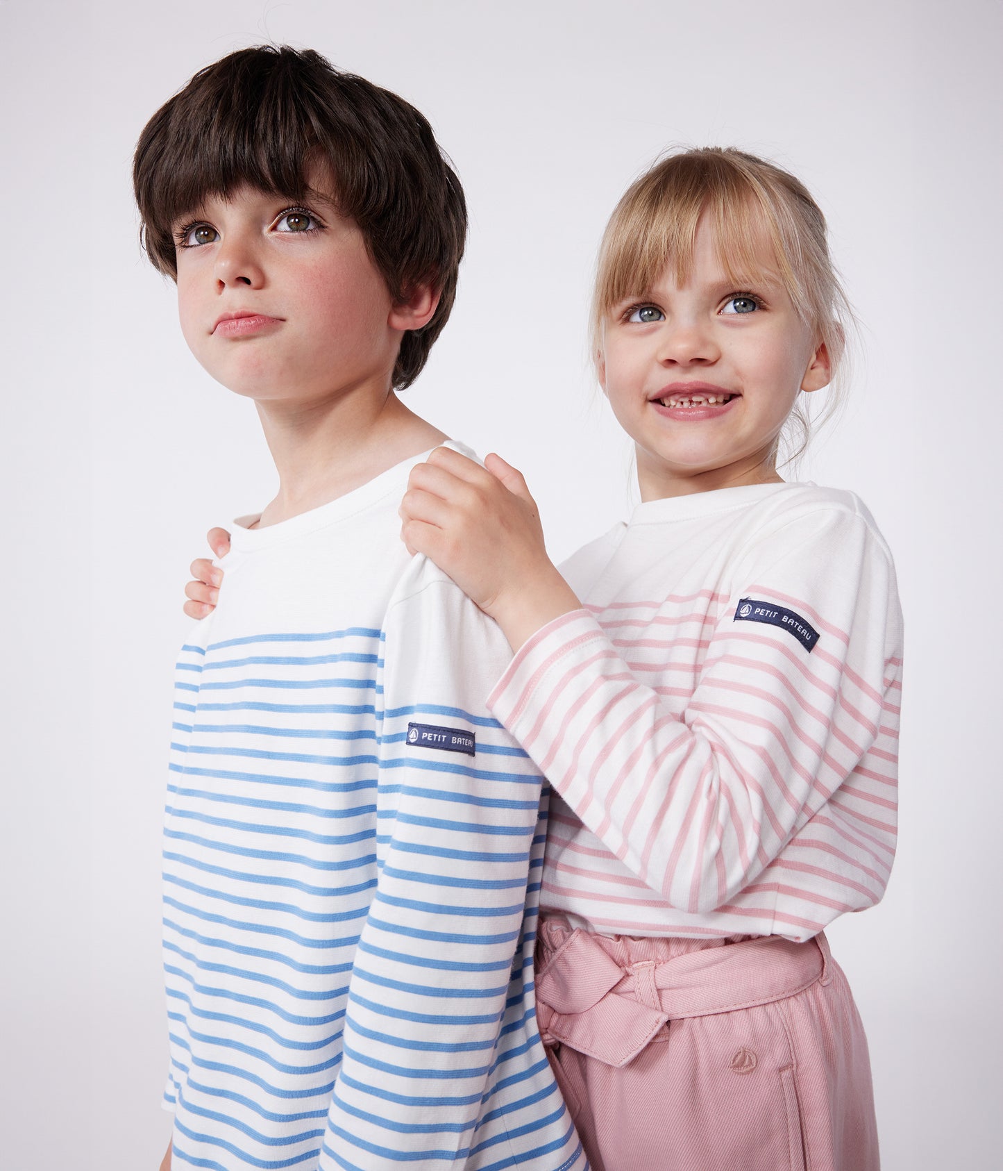 Langærmet T-shirt i bomuld til børn - lyseblå striber