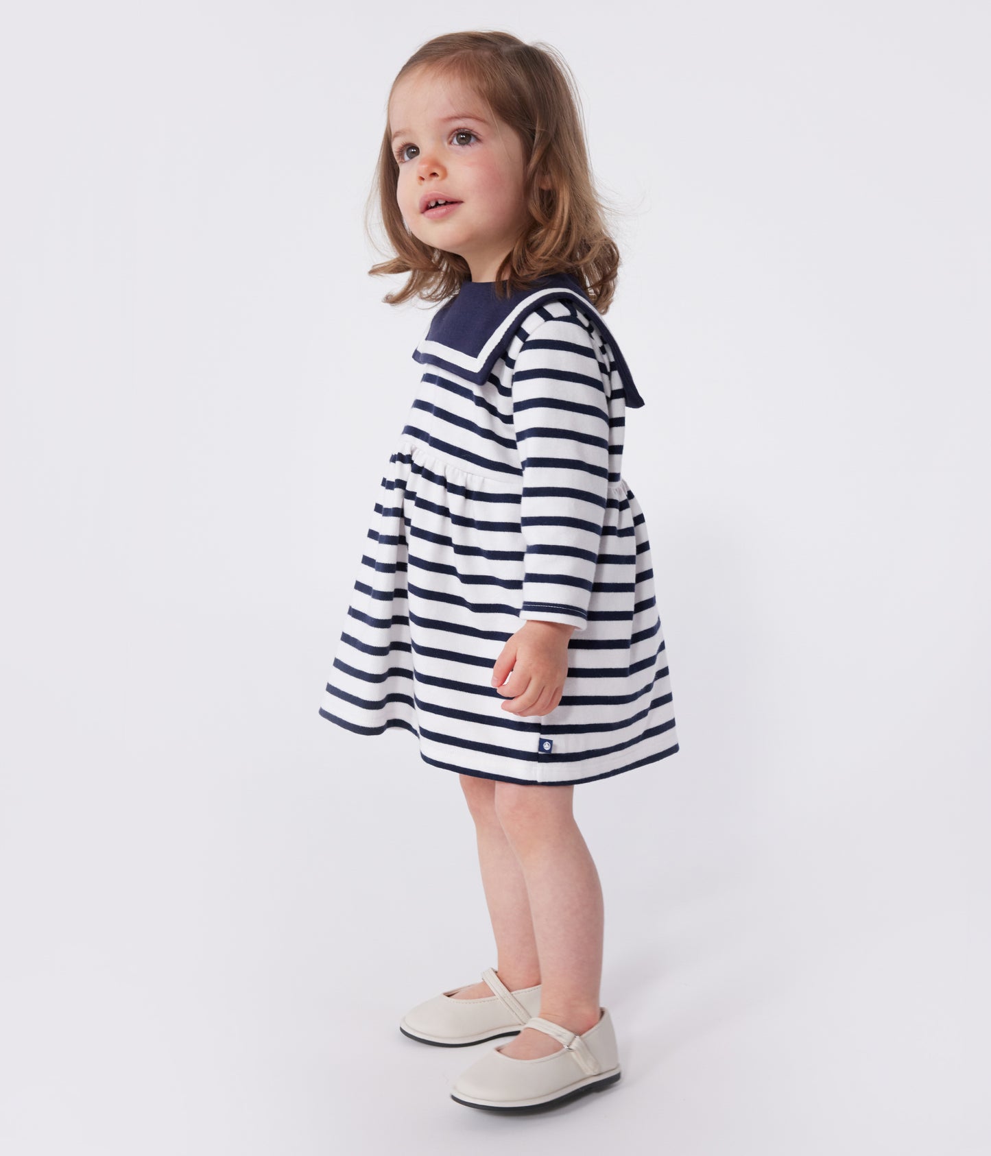 Kjole i kraftig bomuld og lange ærmer til baby - striber