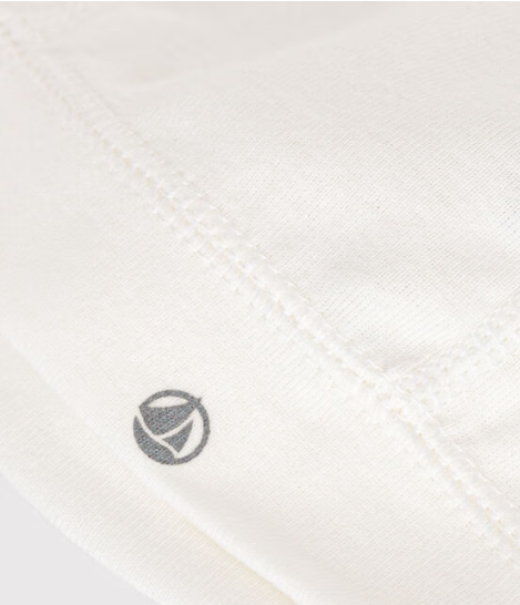 Hue i ribstrik til baby - hvid