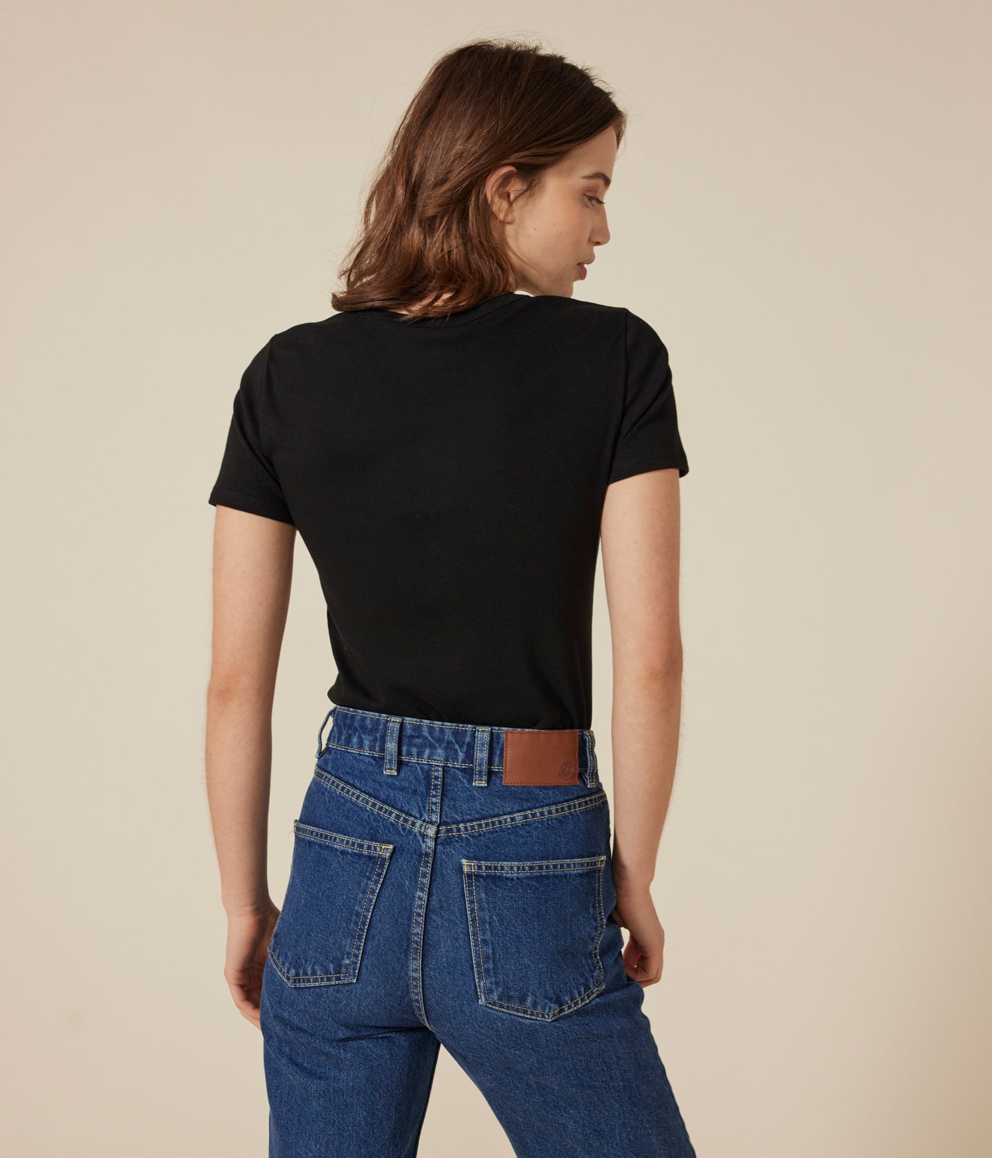 T-shirt med rund hals i bomuld til kvinder - sort