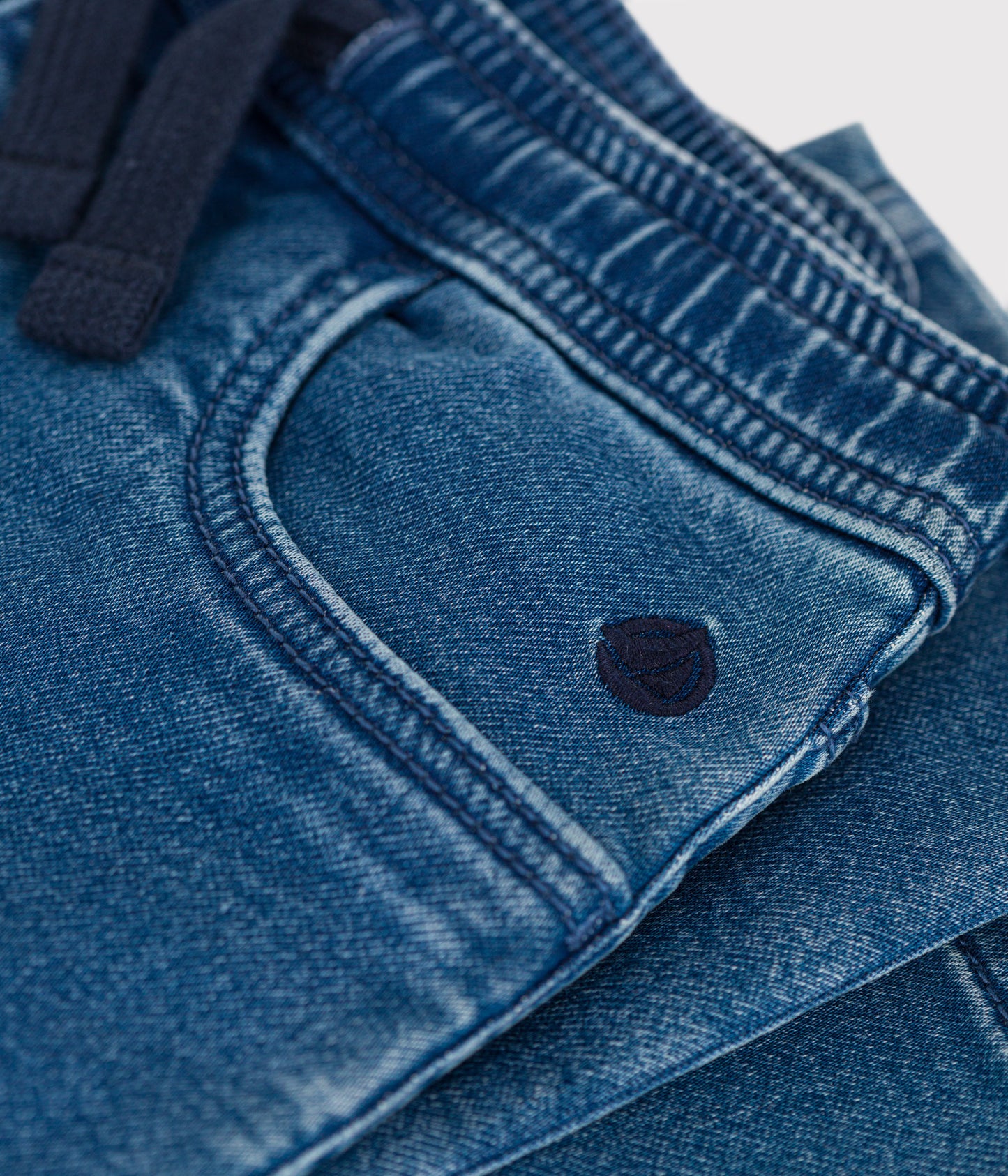 Jeans i denim til drenge