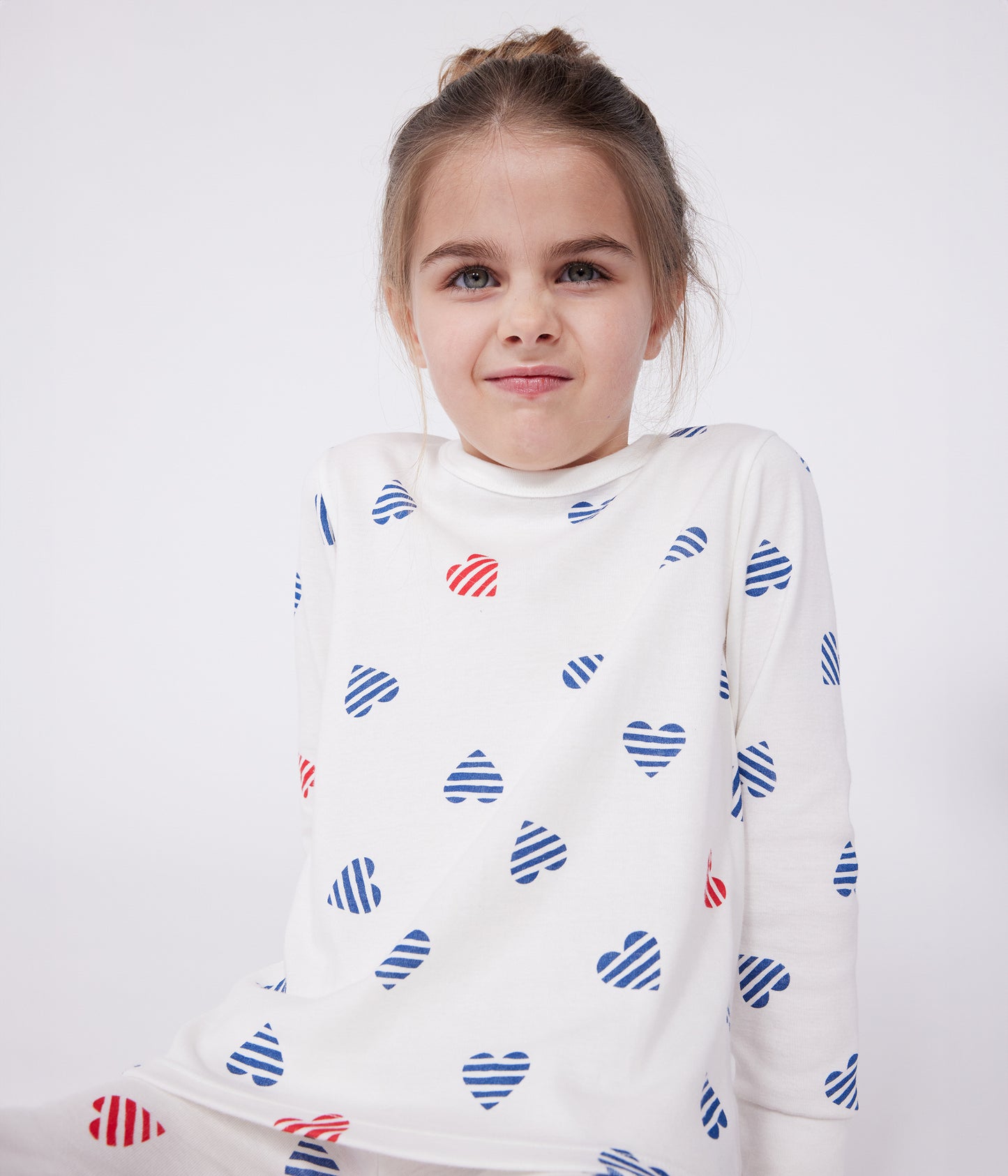 Langærmet pyjamas i bomuld til børn med stribede hjerter