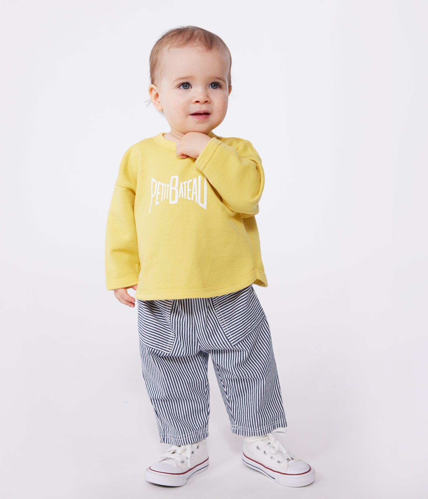 Sweatshirt til baby i gul med logo