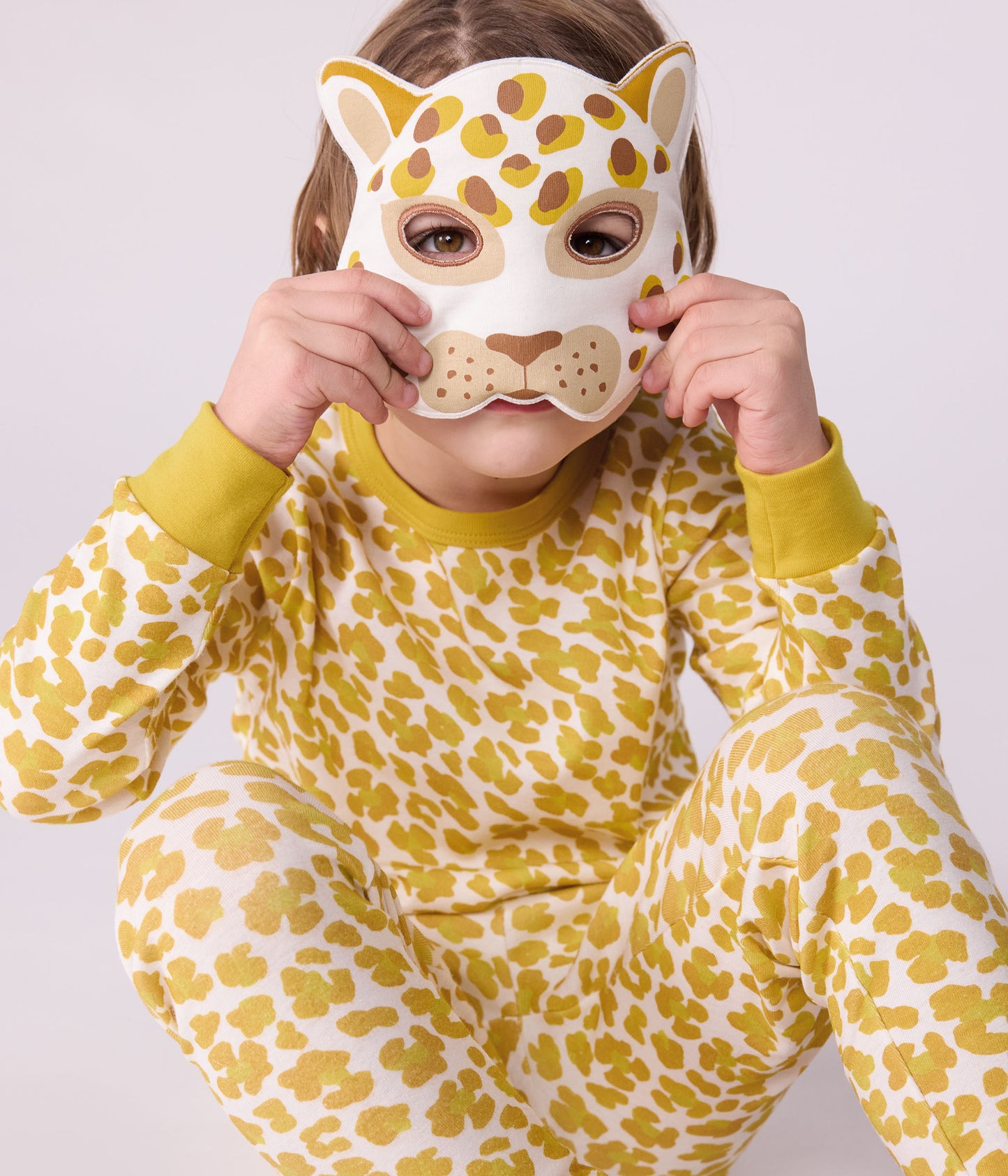 Langærmet pyjamas med leopard print og maske