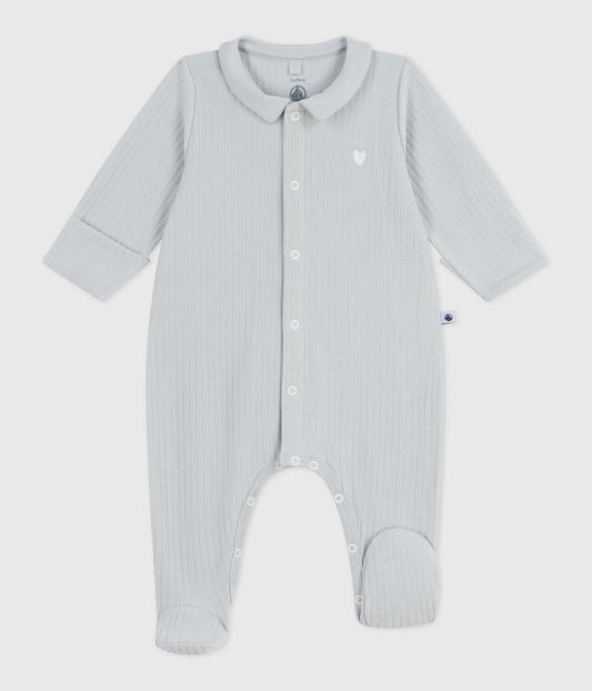 Pyjamas i lyseblå velour til baby