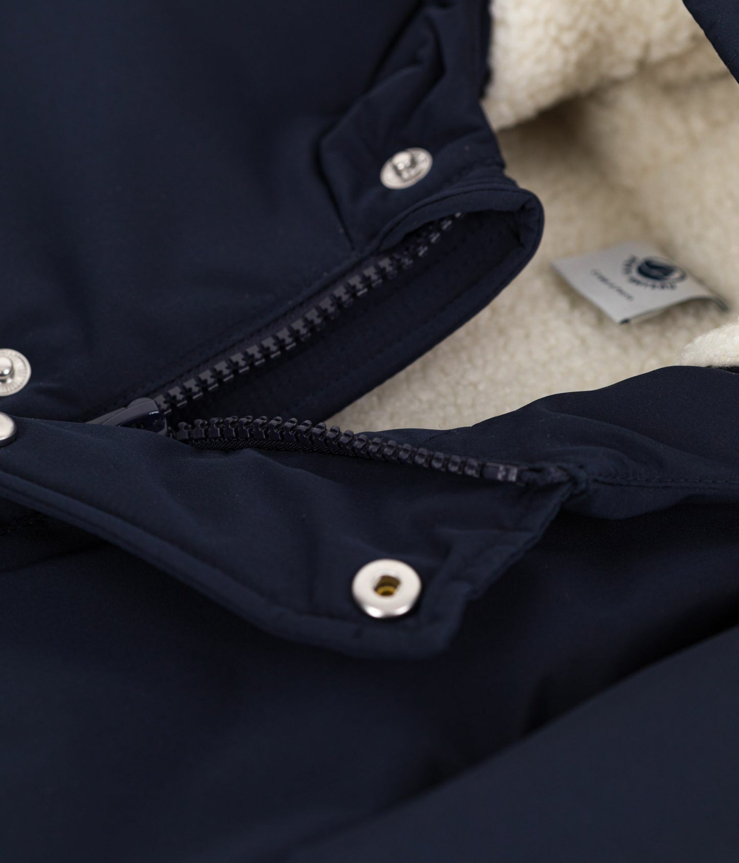 Mørkeblå parka-jakke til baby