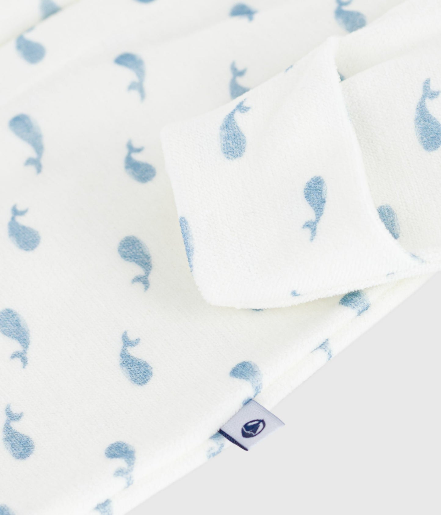 Pyjamas i velour til baby med små hvaler