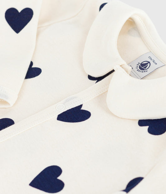 Pyjamas uden fødder til baby med mørkeblå hjerter