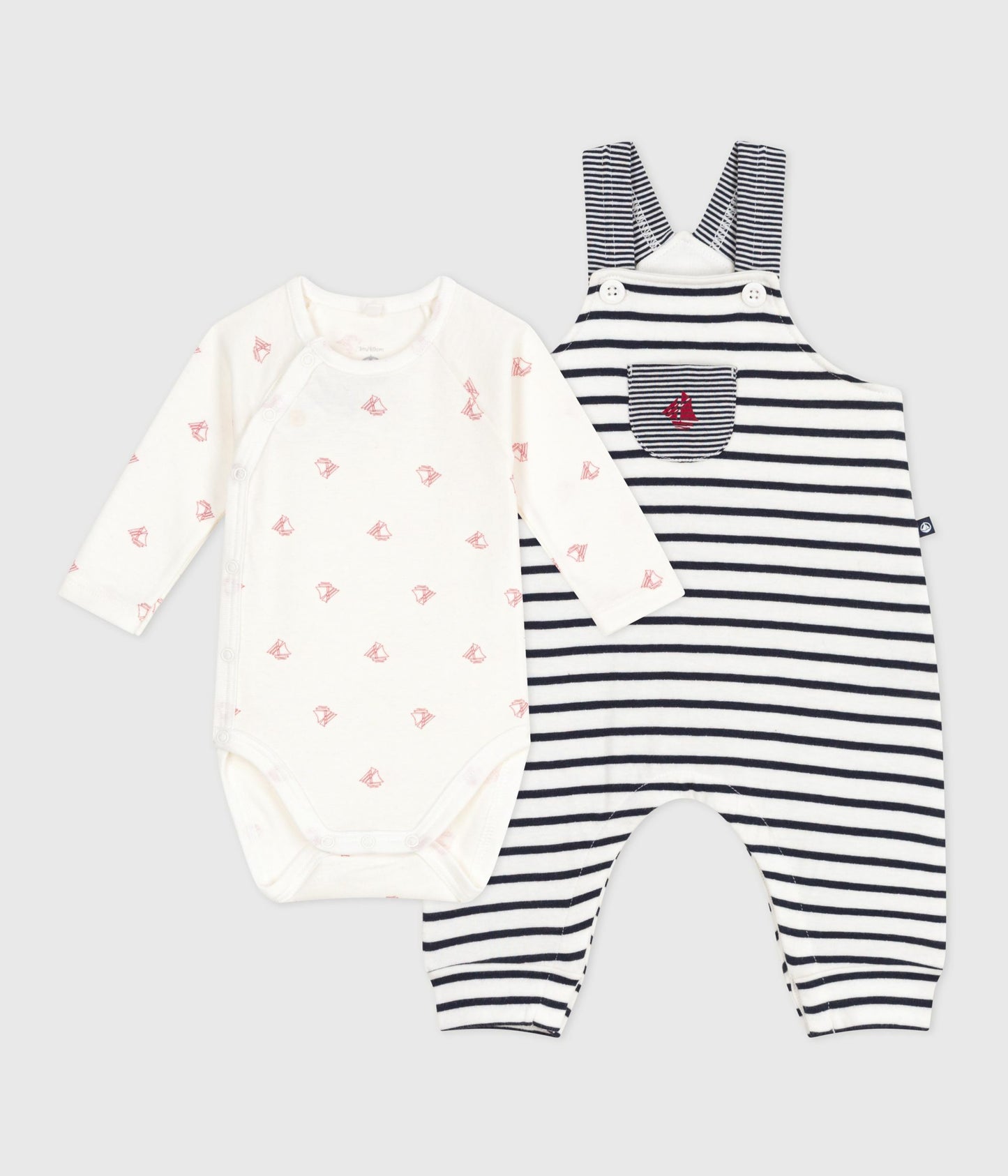 Sæt med stribet buksedragt og body med bådprint til baby