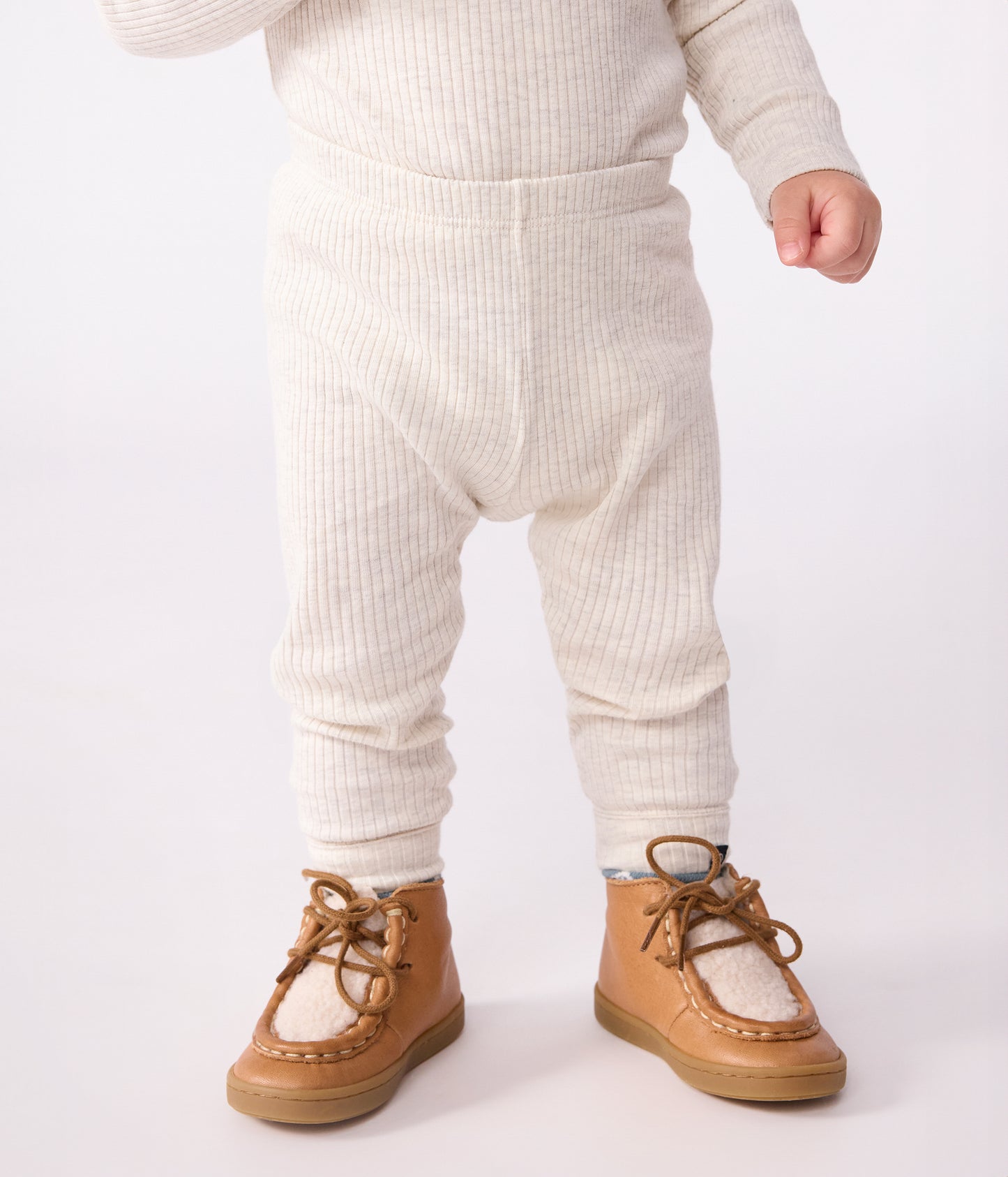 Leggings til baby i ribbet bomuld - creme