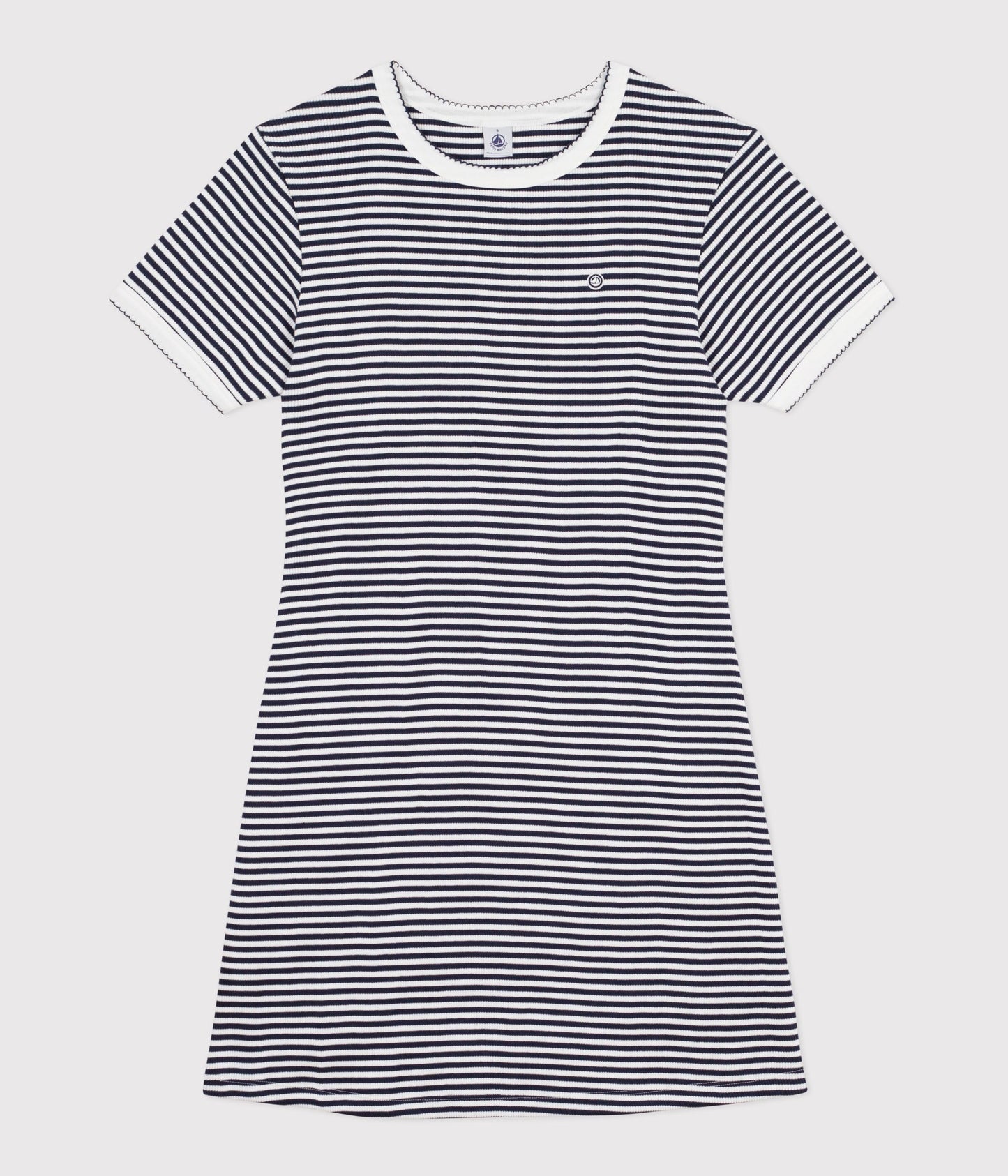 Kjole med t-shirt ærmer til kvinder - stribet