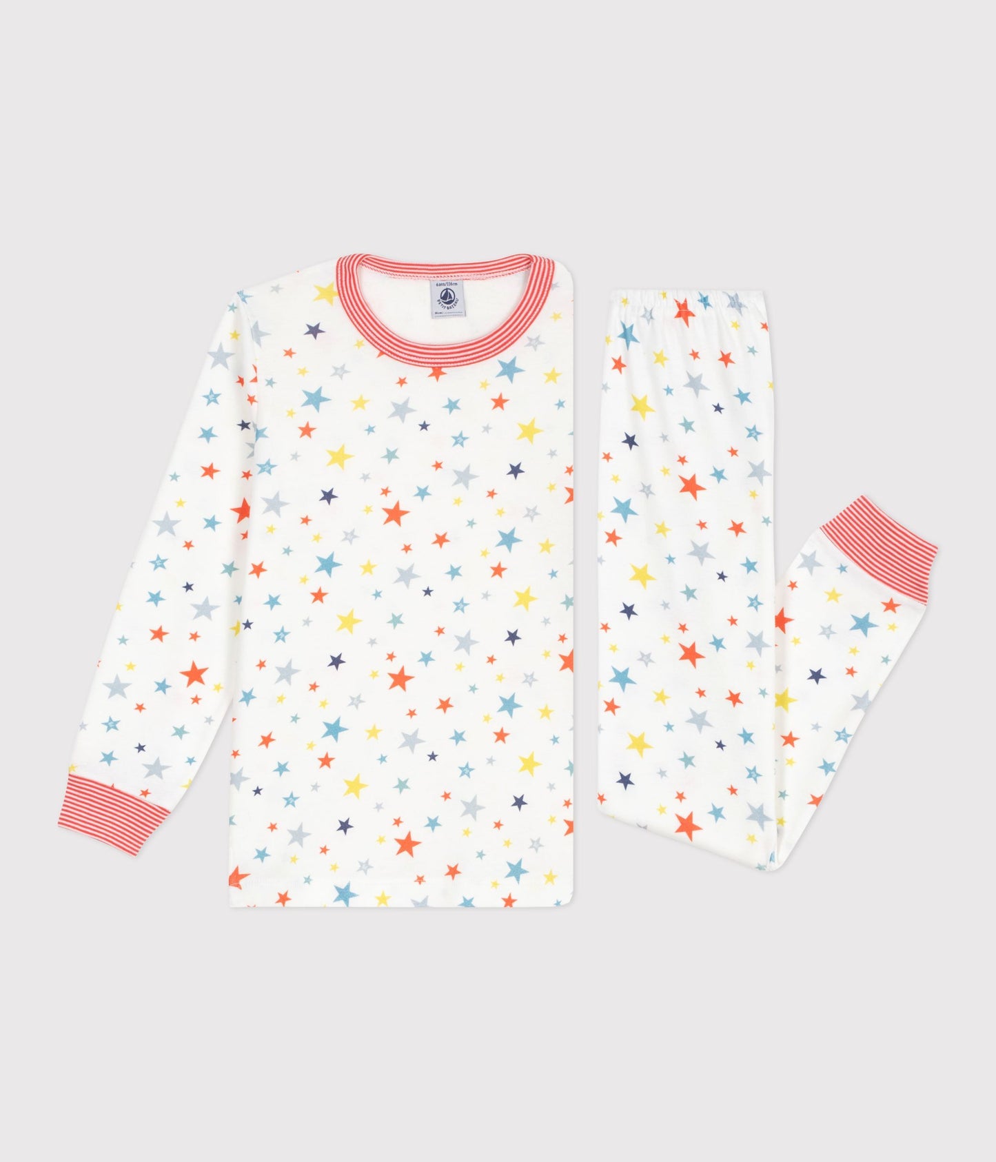 Langærmet pyjamas med multi stjerner/rød strib kant