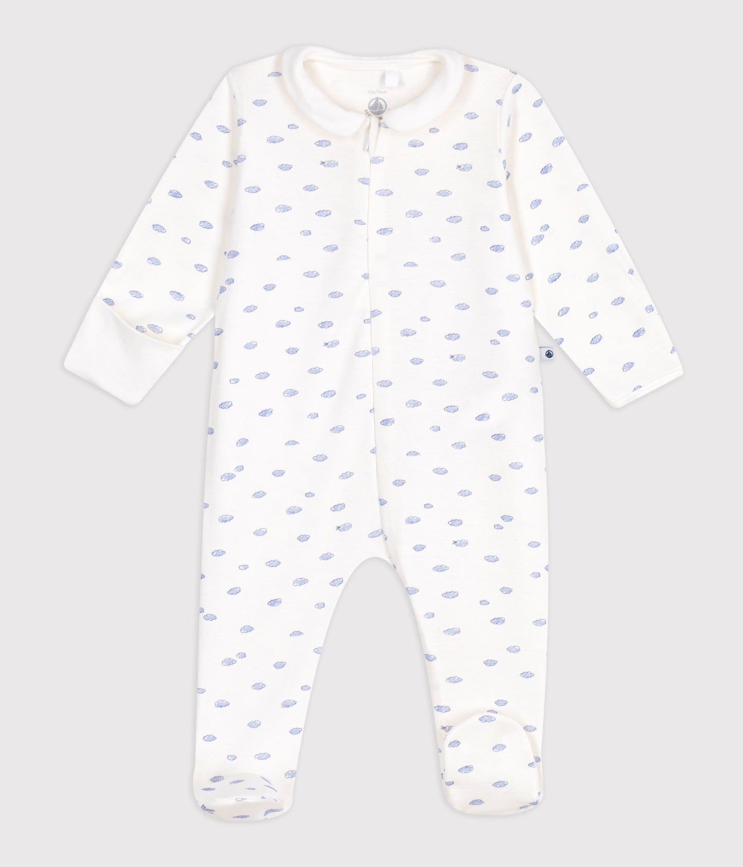 Pyjamas med fødder og lynlås - Hvid/Sarte blå skyer
