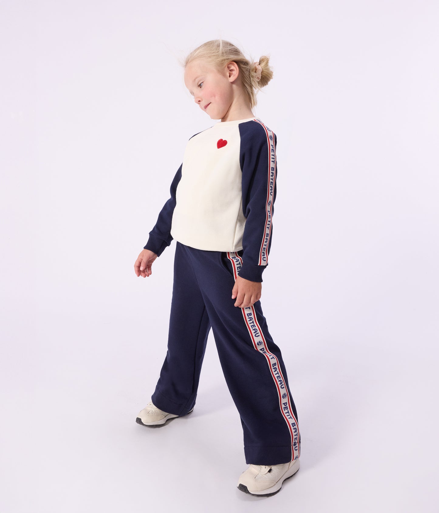 Sweatshirt med hjerte til børn - Mørkeblå med stribe