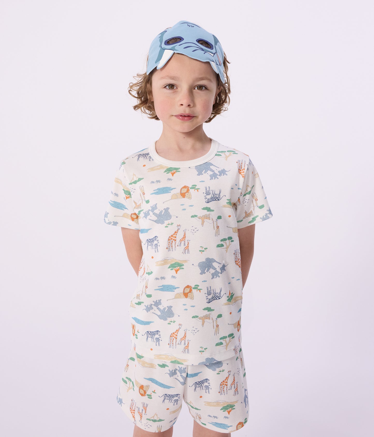 Kortærmet pyjamas med safari print og elefantmaske