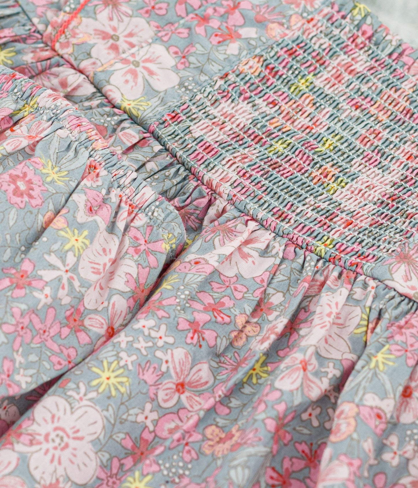 Bomuldskjole til baby med blomster