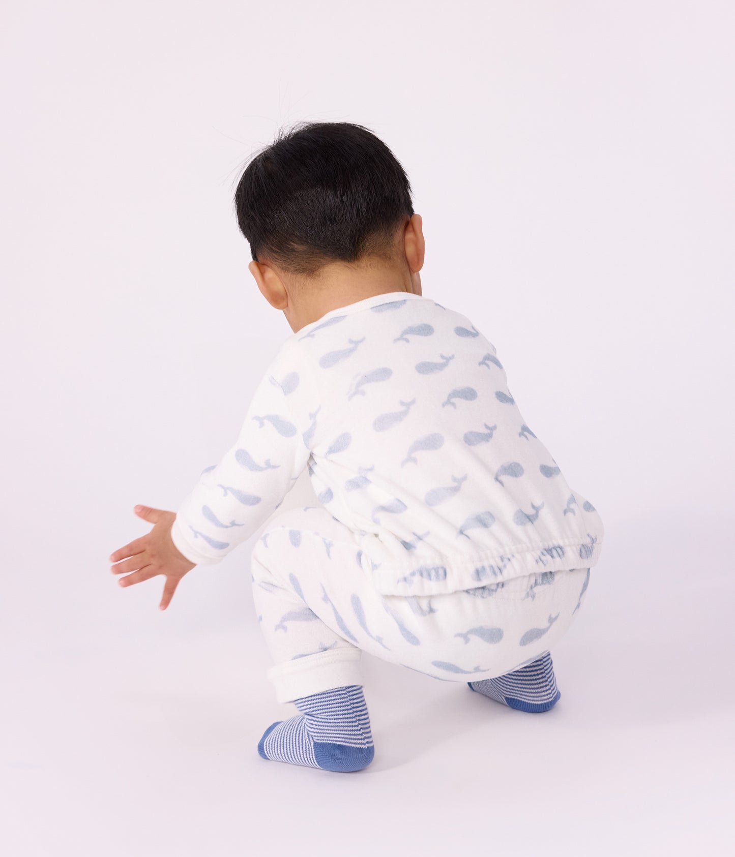 Pyjamas uden fødder i velour med hvalprint - MARSHMALLOW/POLAIRE