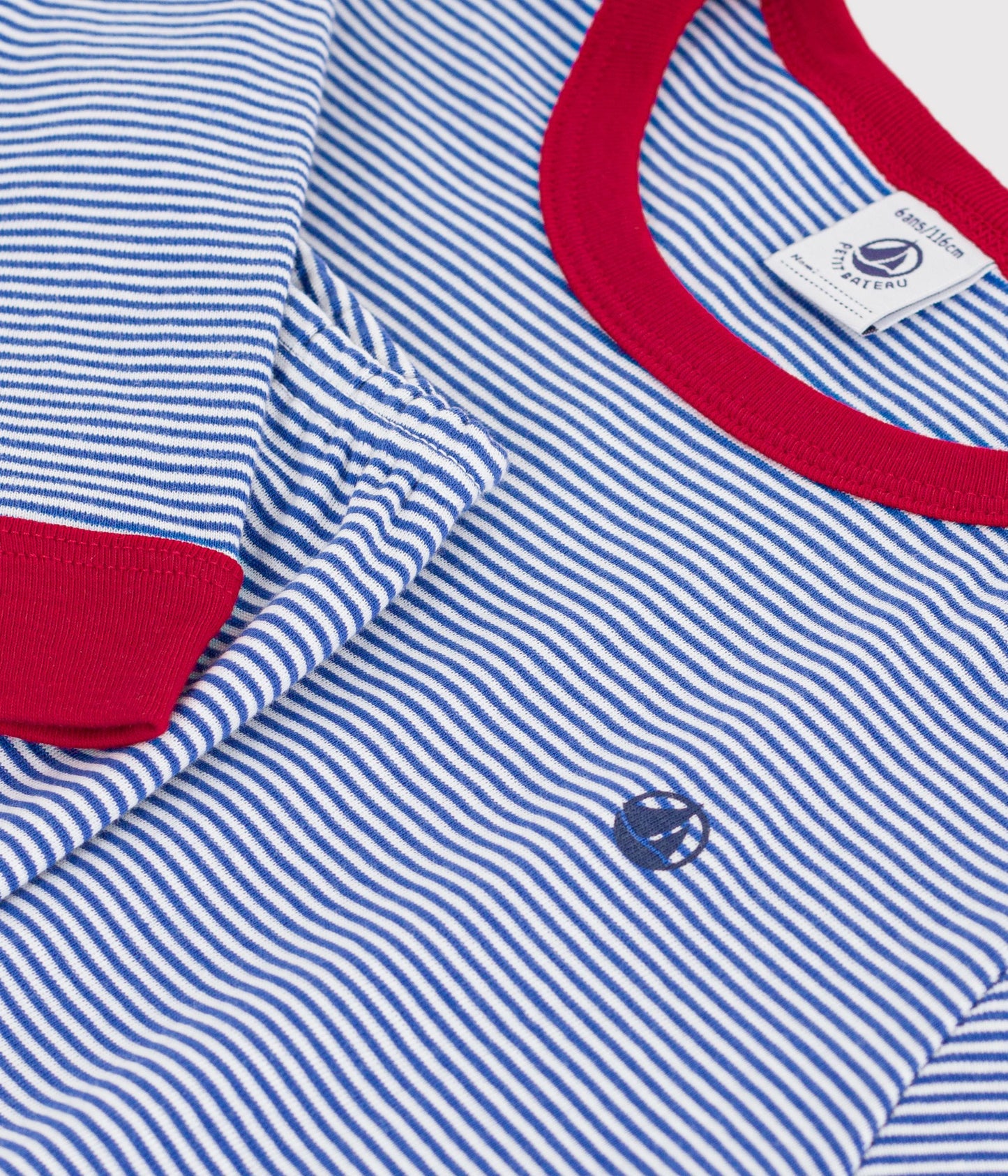 Pyjamas i milleraies striber - ULTRAMARINE/MARSHMALLOW