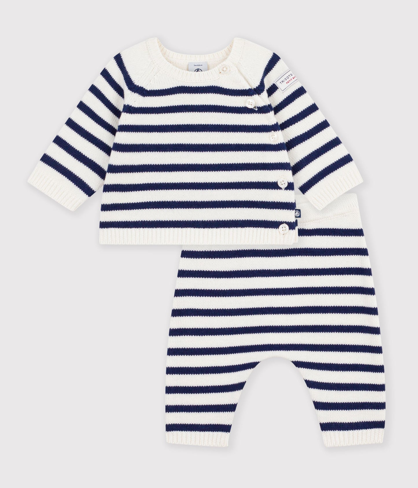 To-delt strikket sæt til baby med striber