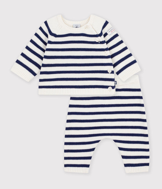 To-delt strikket sæt til baby med striber
